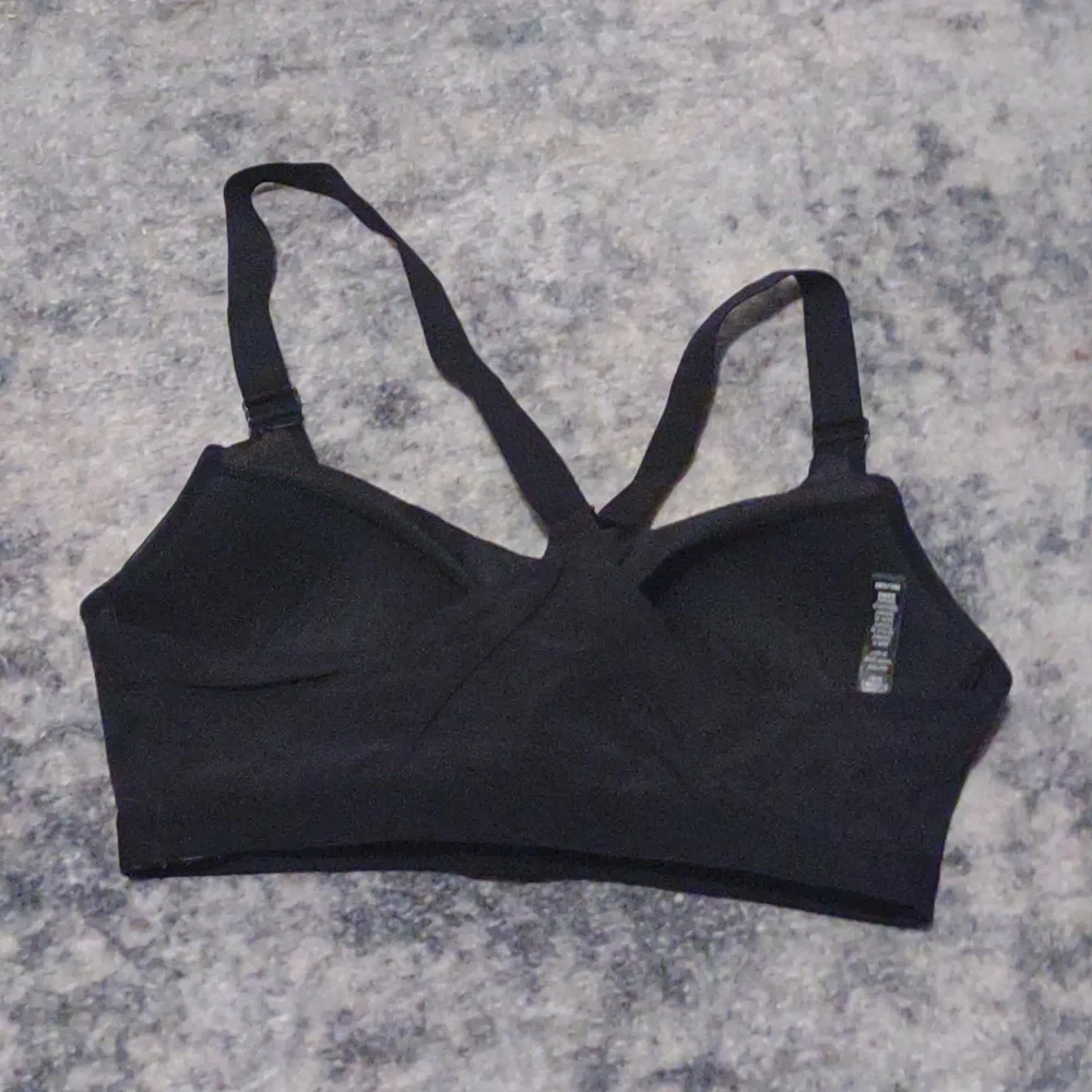 Victoria Sport | Sports Bra - Picture 2 of 3